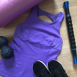 Lululemon tank in Sz 6 women